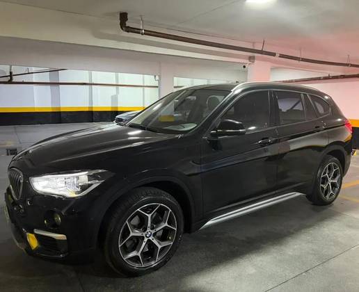 BMW X1 2.0 16V TURBO ACTIVEFLEX SDRIVE20I 4P AUTOMÁTICO BMW X1 2.0 16V TURBO ACTIVEFLEX SDRIVE20I 4P AUTOMÁTICO
